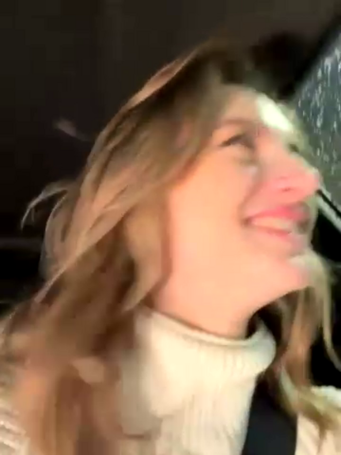 -AngelAri-
