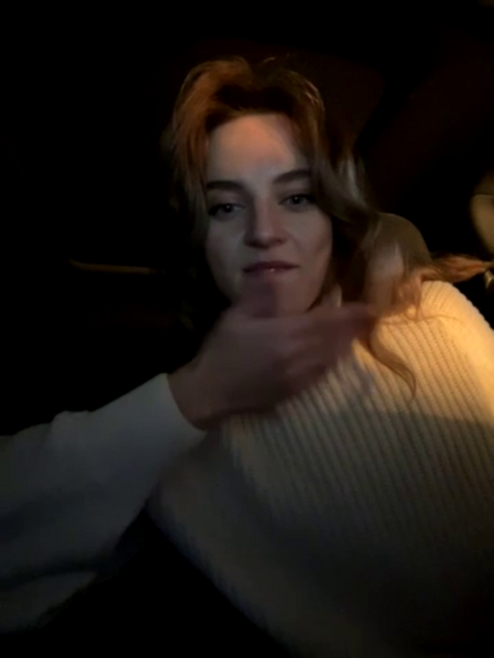 -AngelAri-