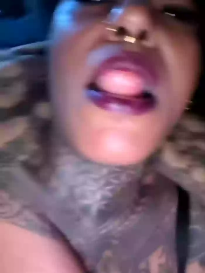 2023/12/10/stripchat-darkdea-01-09-27