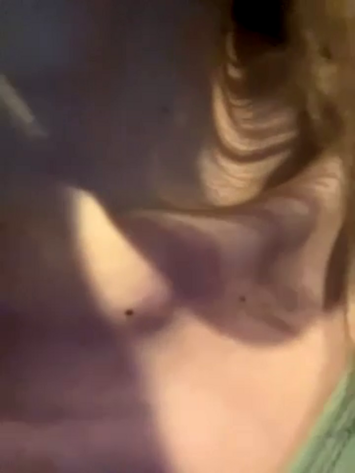 -AngelAri-