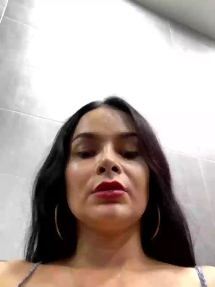 2023/12/12/stripchat-cataleyarusso-19-12-49