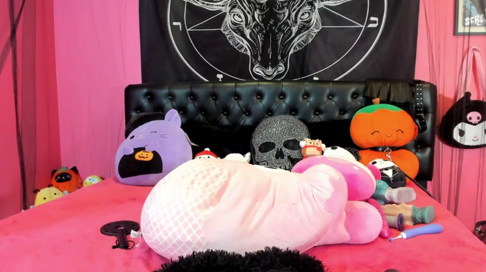 EVILYN