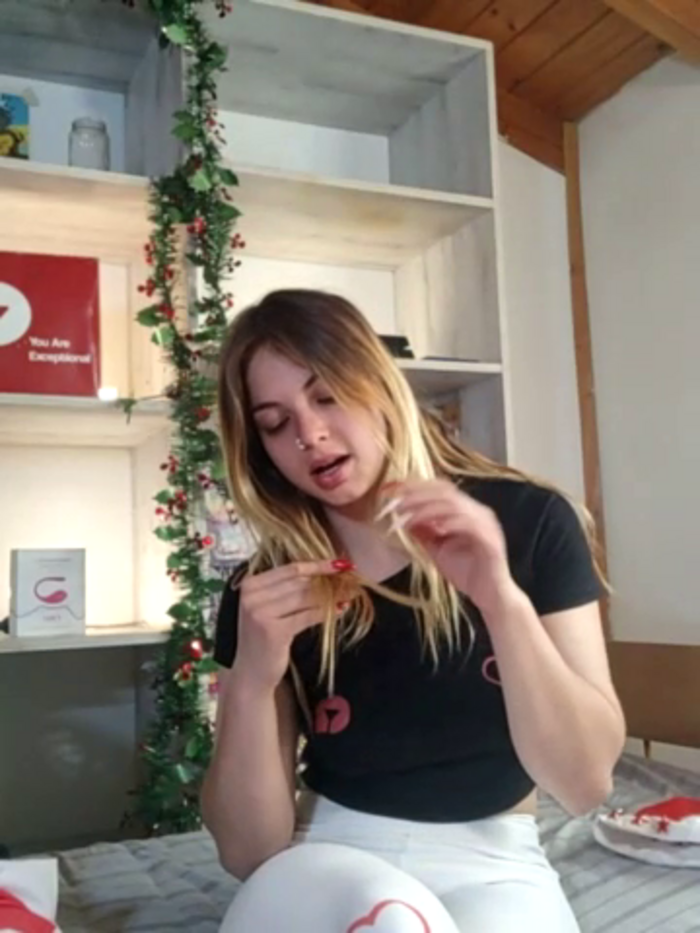 Elnonoykeila77