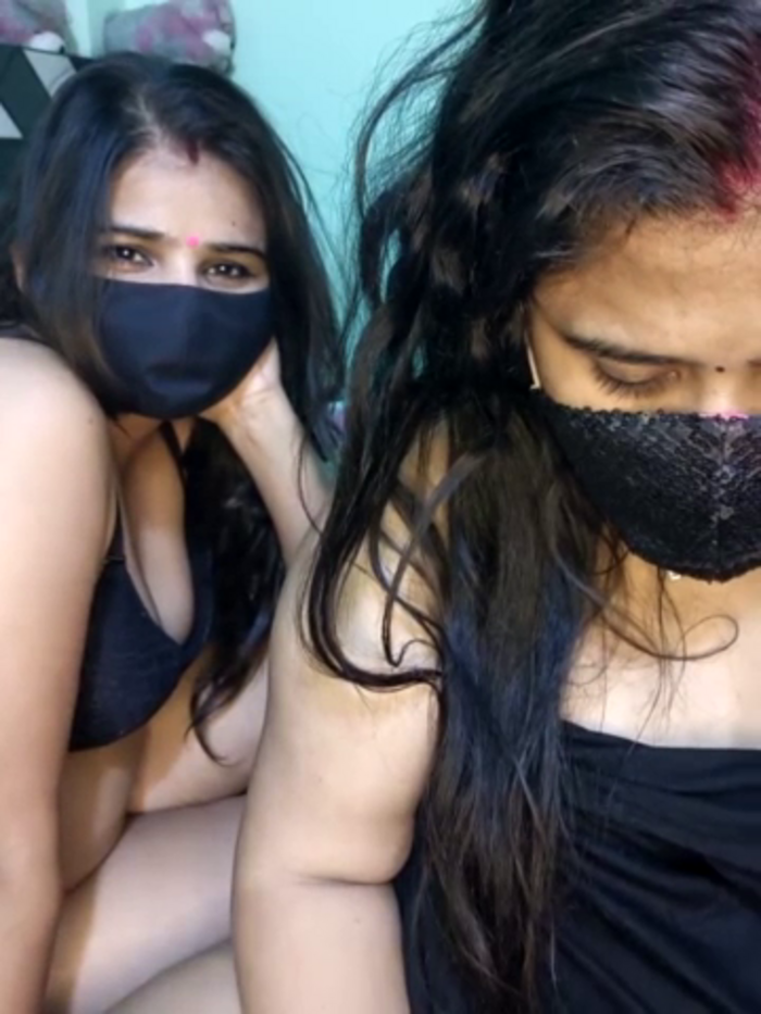 Indian_hotmilfs