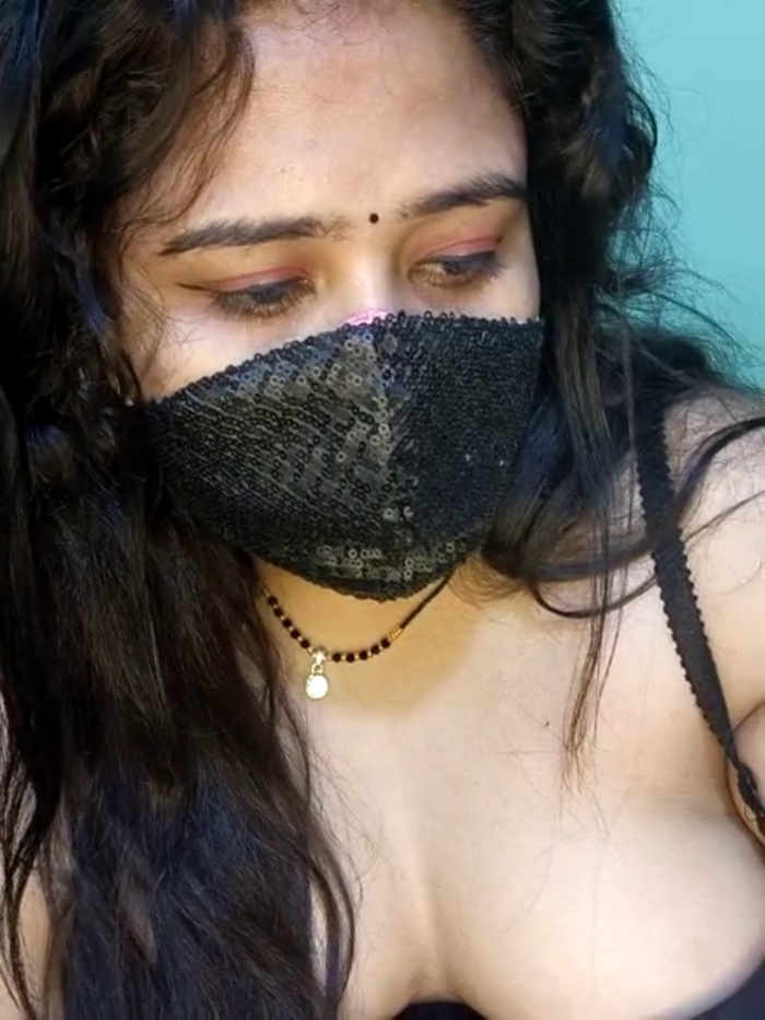 Indian_hotmilfs