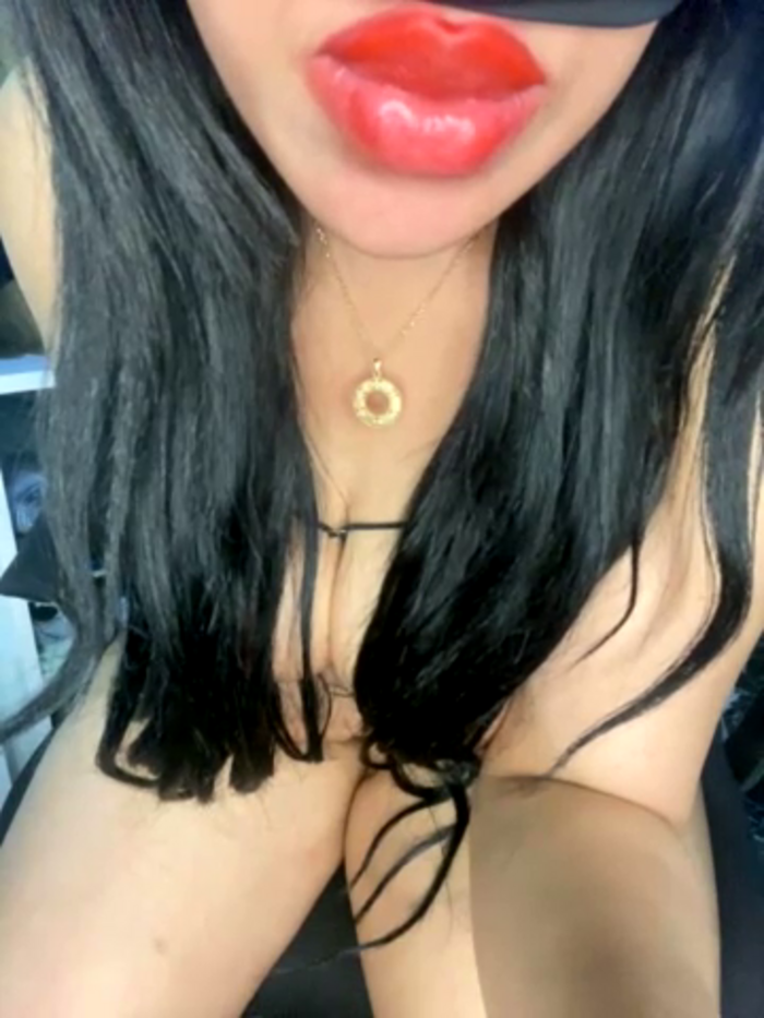 Noha-Sexy