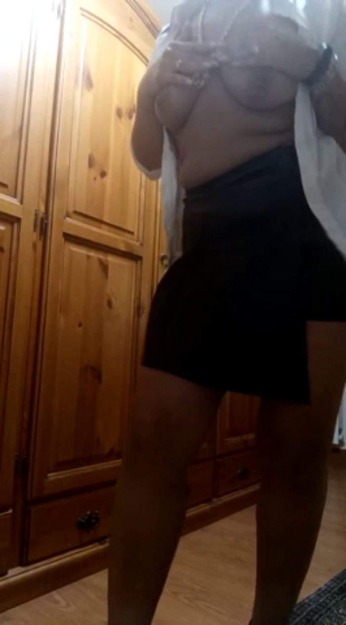 Sexyhousewife1975