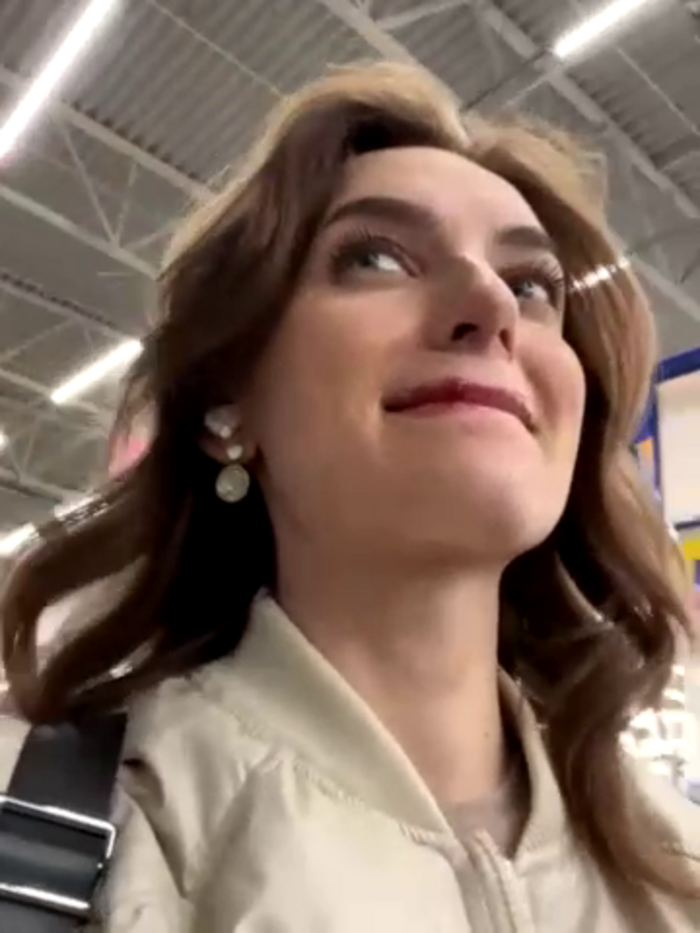 -AngelAri-