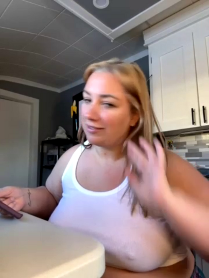 Canadian_BBW