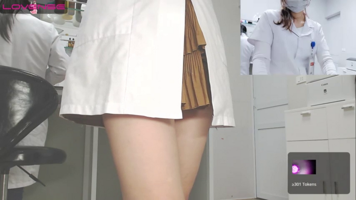 NaughtyGirl_Lab