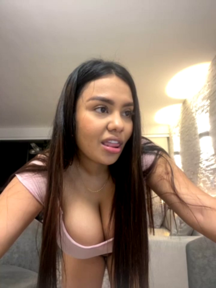 valeria2019hot