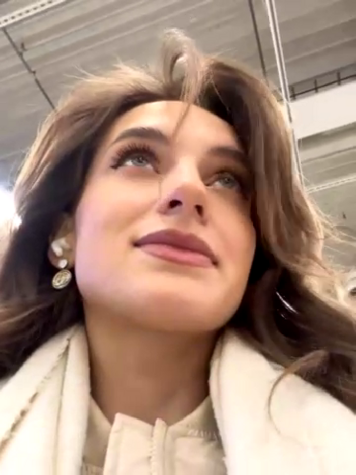 -AngelAri-
