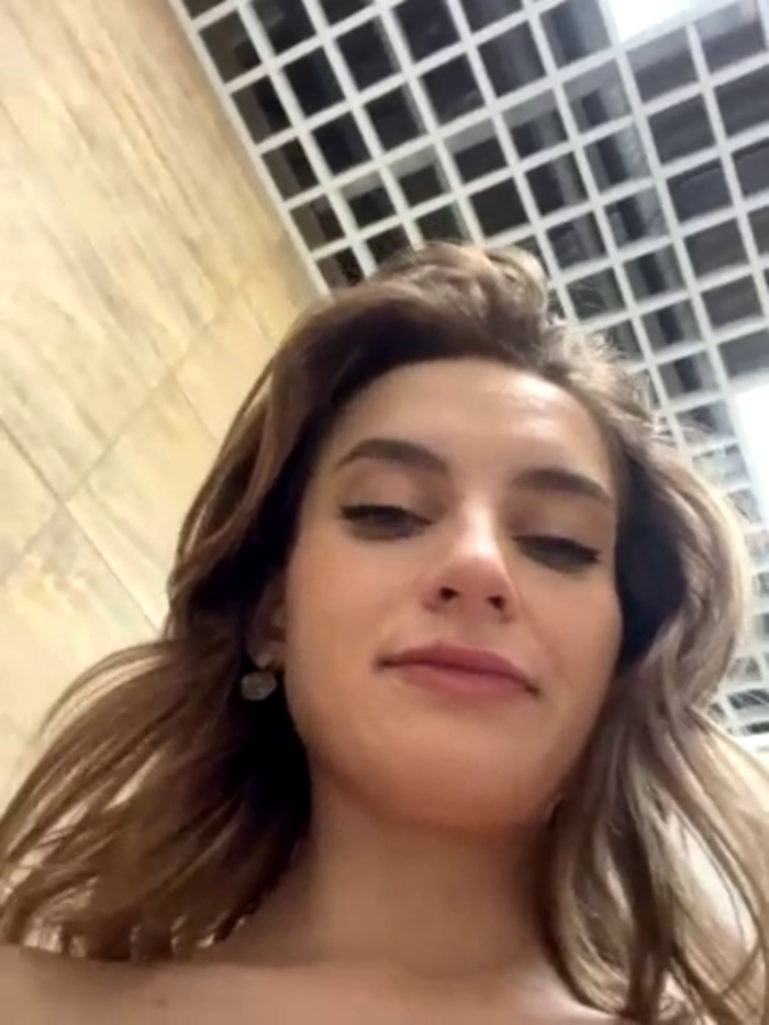 -AngelAri-