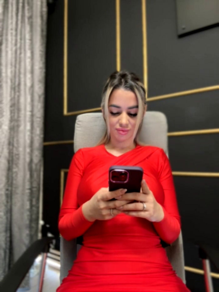 KirstieVegas
