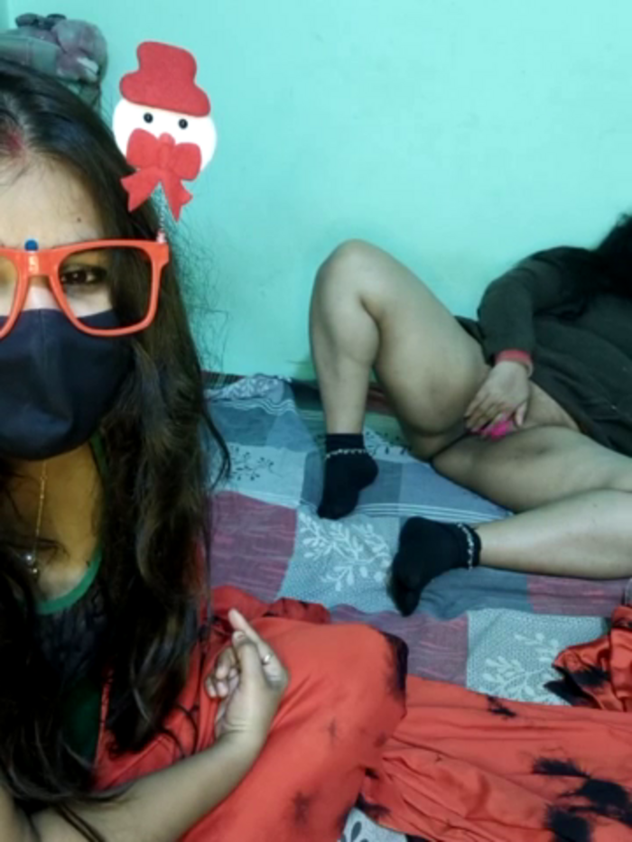 Indian_hotmilfs