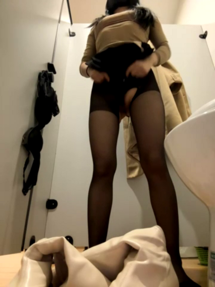 Asia-Lynn