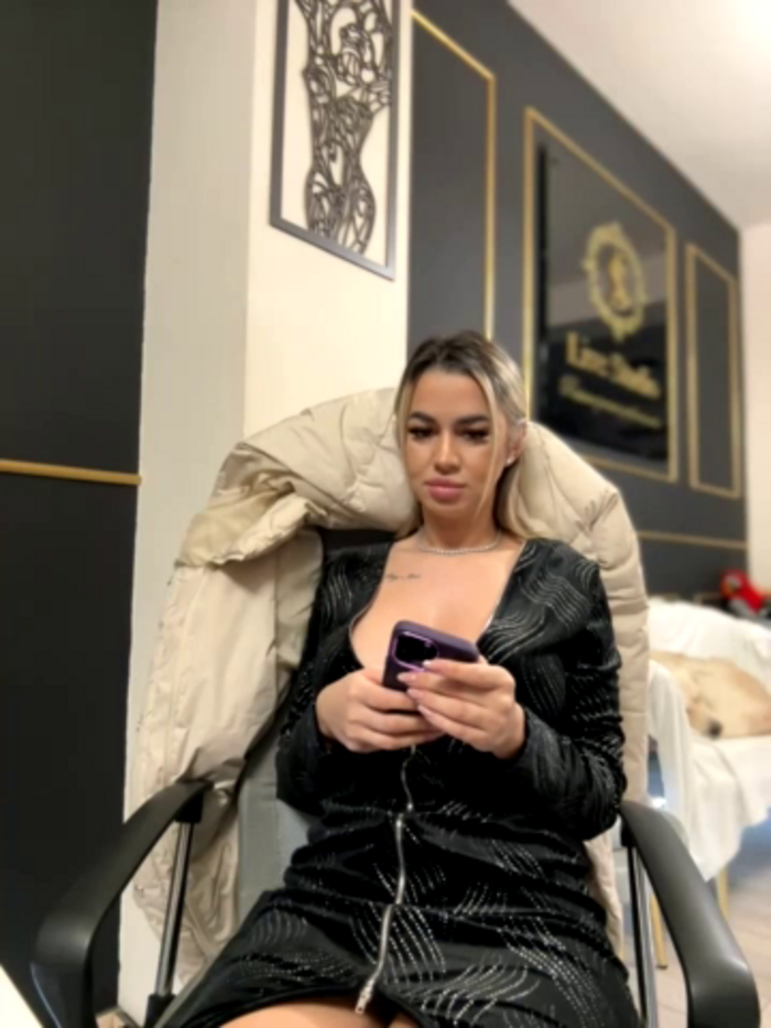 KirstieVegas