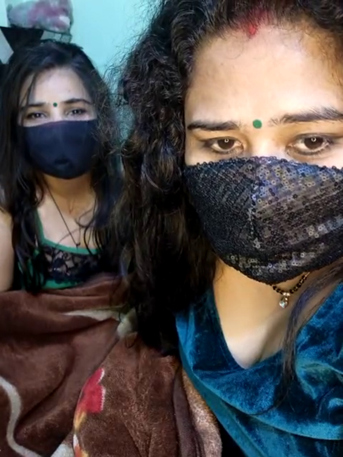 Indian_hotmilfs