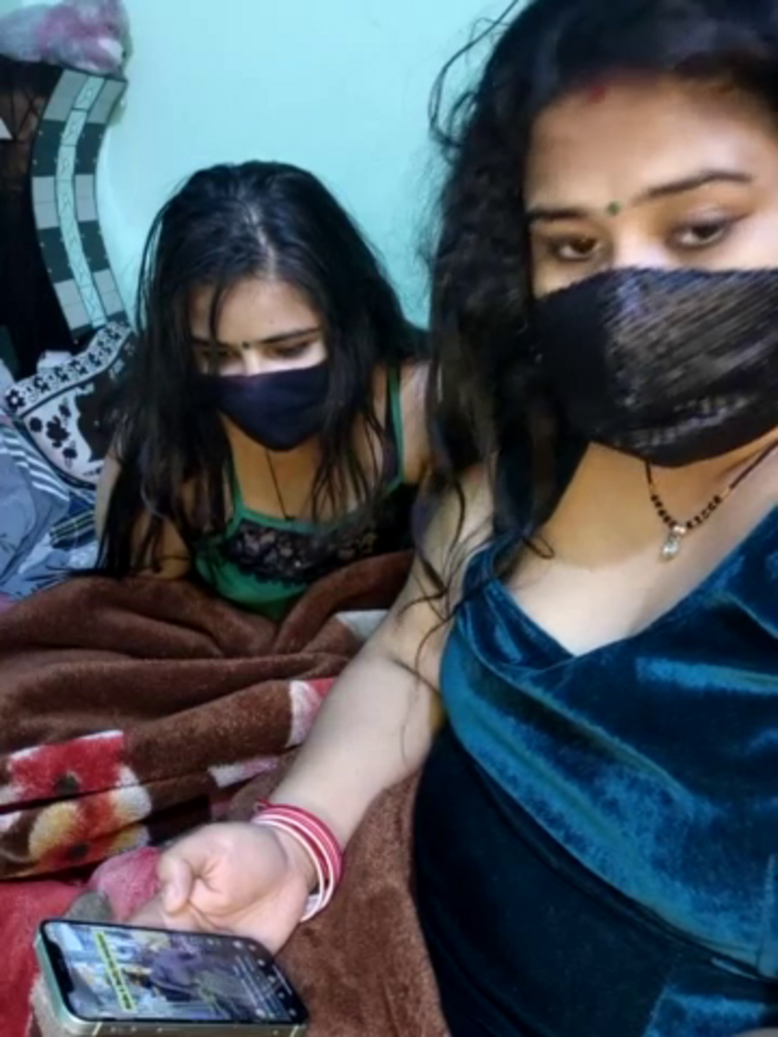 Indian_hotmilfs