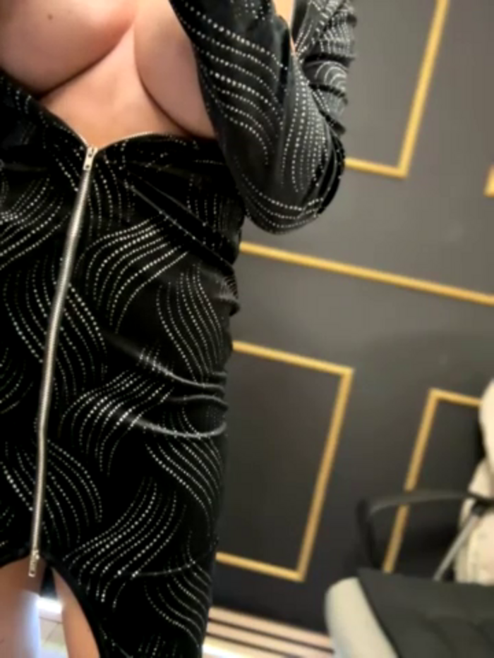 KirstieVegas