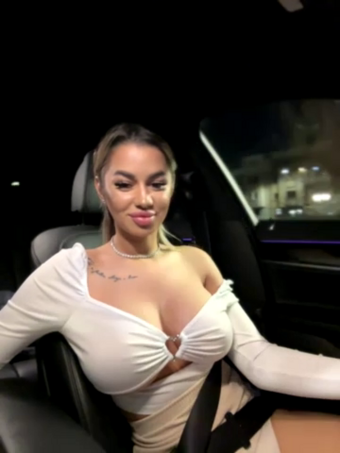 KirstieVegas