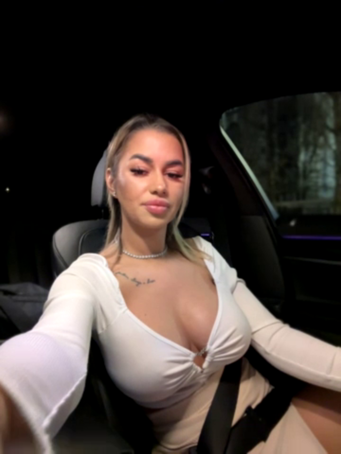 KirstieVegas