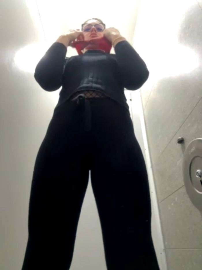 RedAssHottie