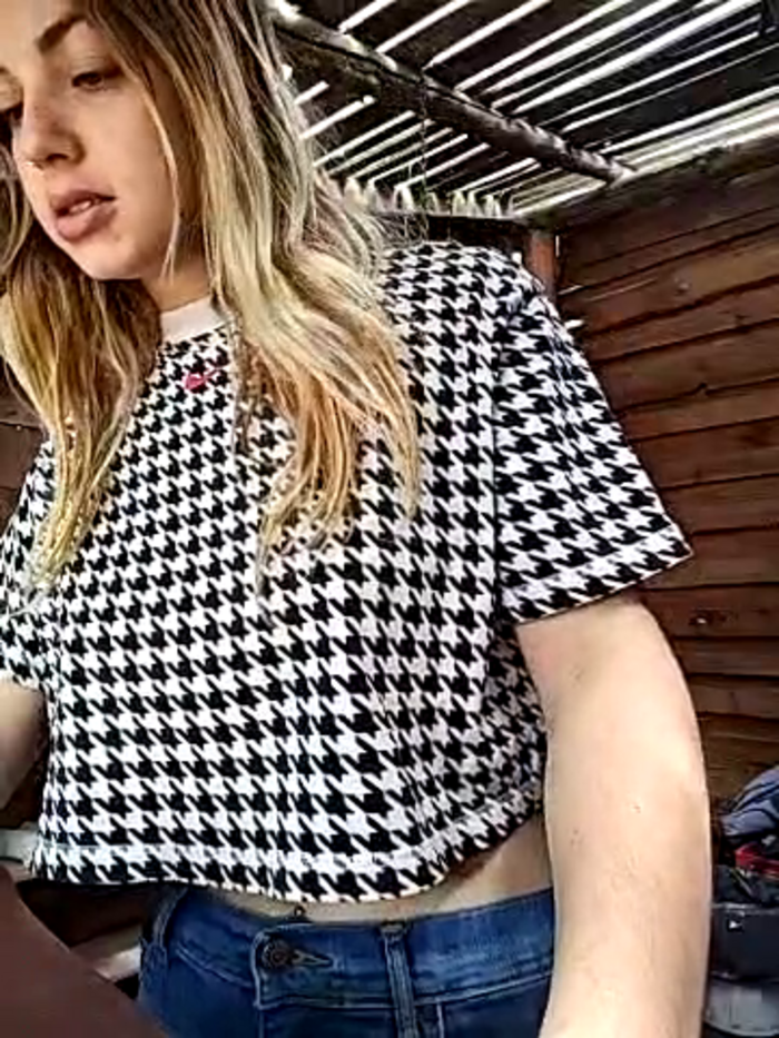 Elnonoykeila77