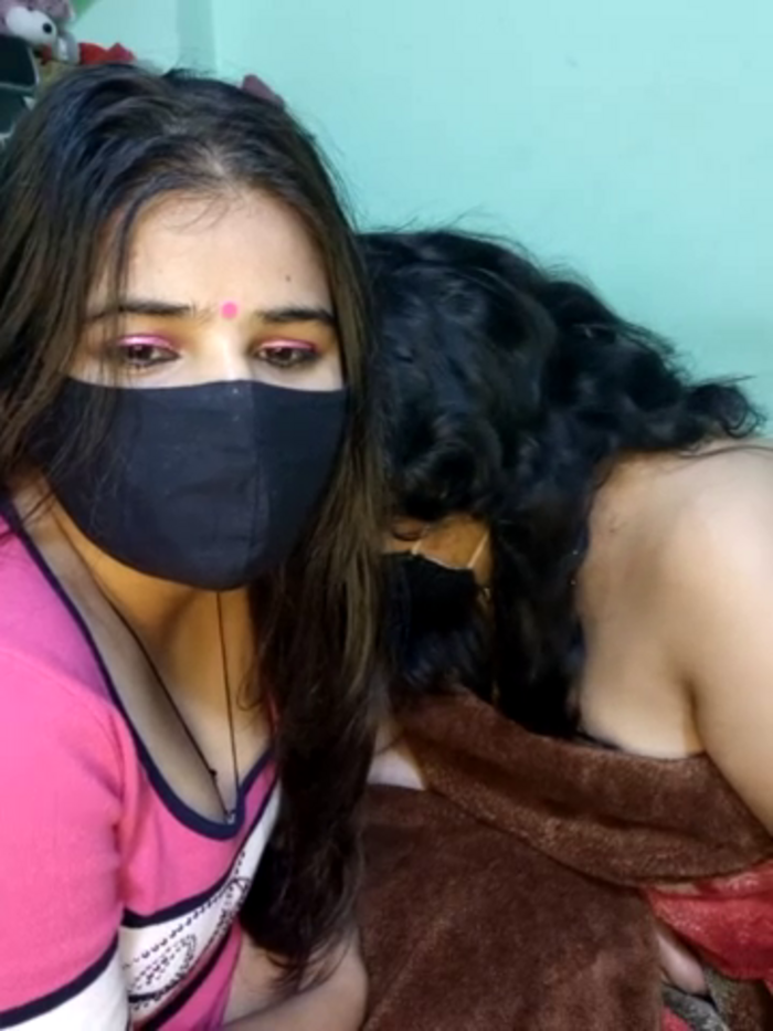 Indian_hotmilfs