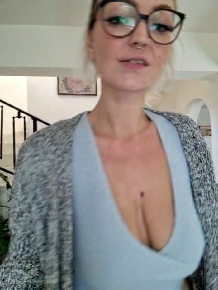 MissMialicious