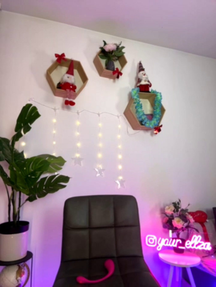 Ellzaa_