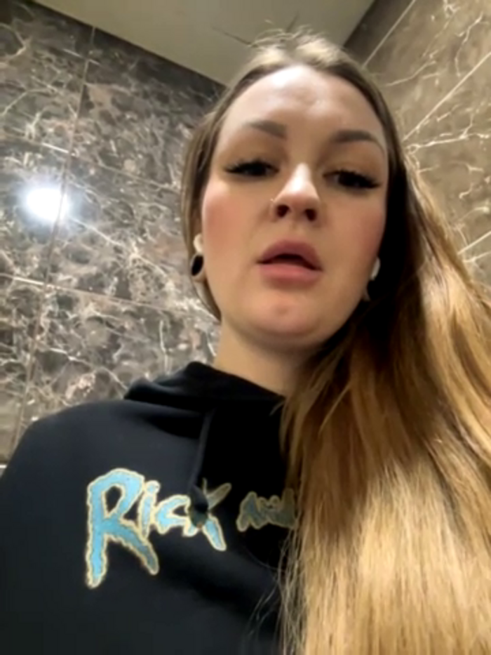 Teya_moon_