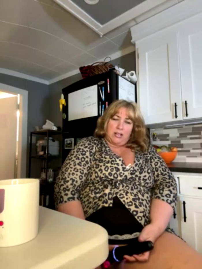 Canadian_BBW