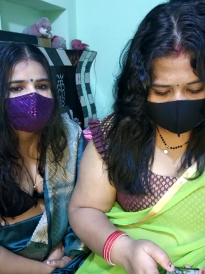 Indian_hotmilfs