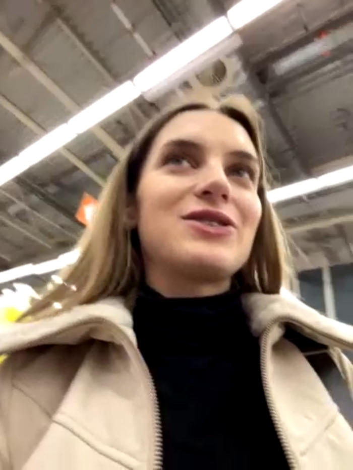-AngelAri-