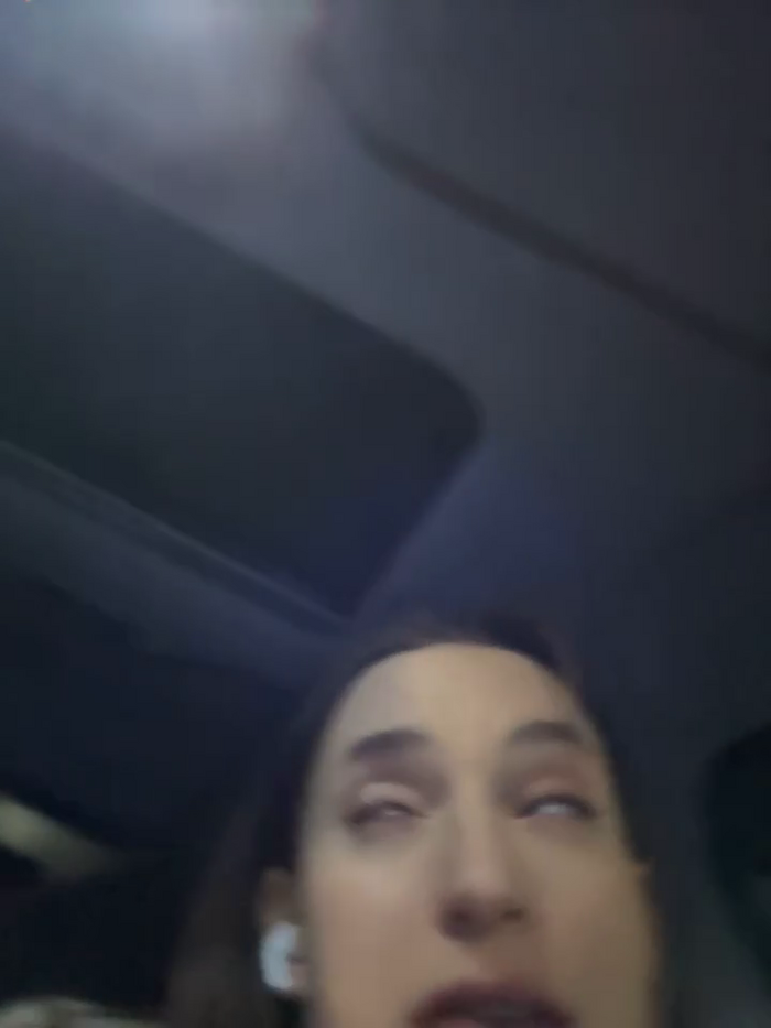 -AngelAri-
