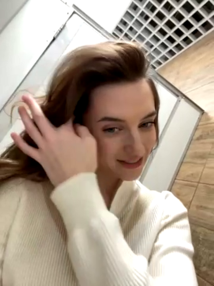 -AngelAri-