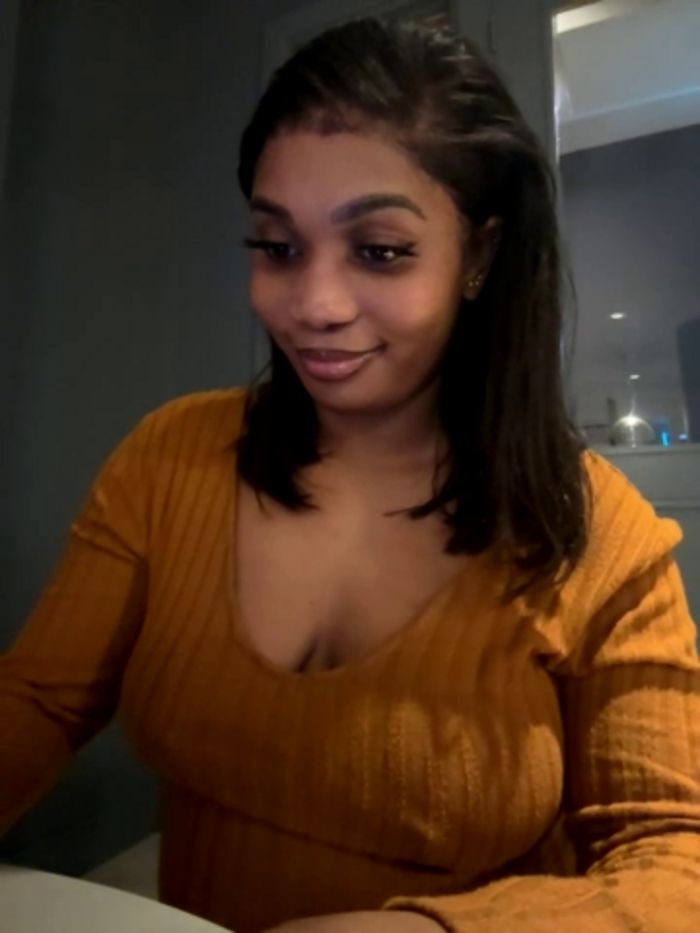 __Nessa__