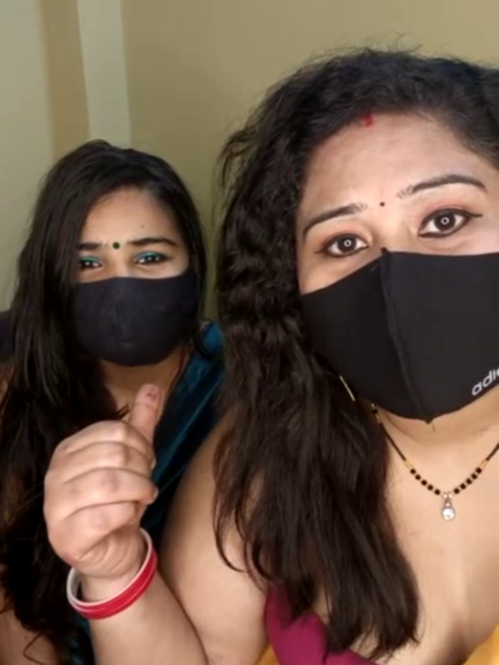 Indian_hotmilfs