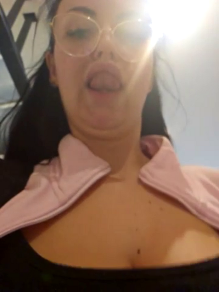 Young_hot_mom