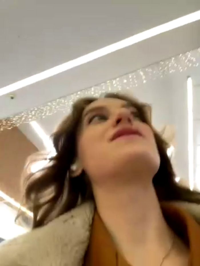 -AngelAri-