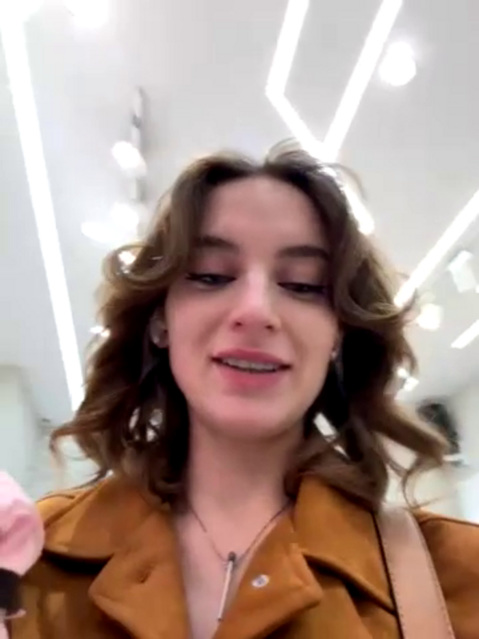 -AngelAri-