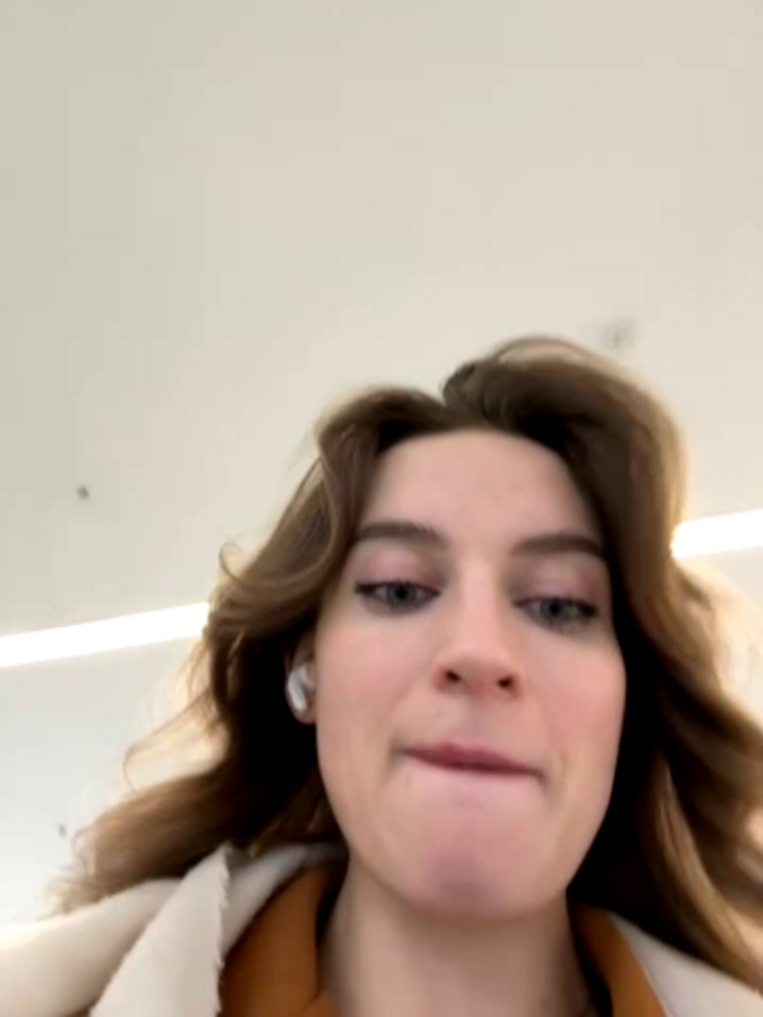 -AngelAri-