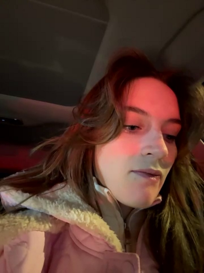 -AngelAri-