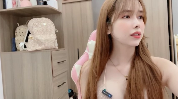 ANNA102
