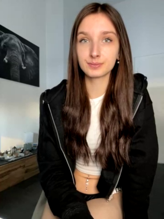 AnnyBelle_