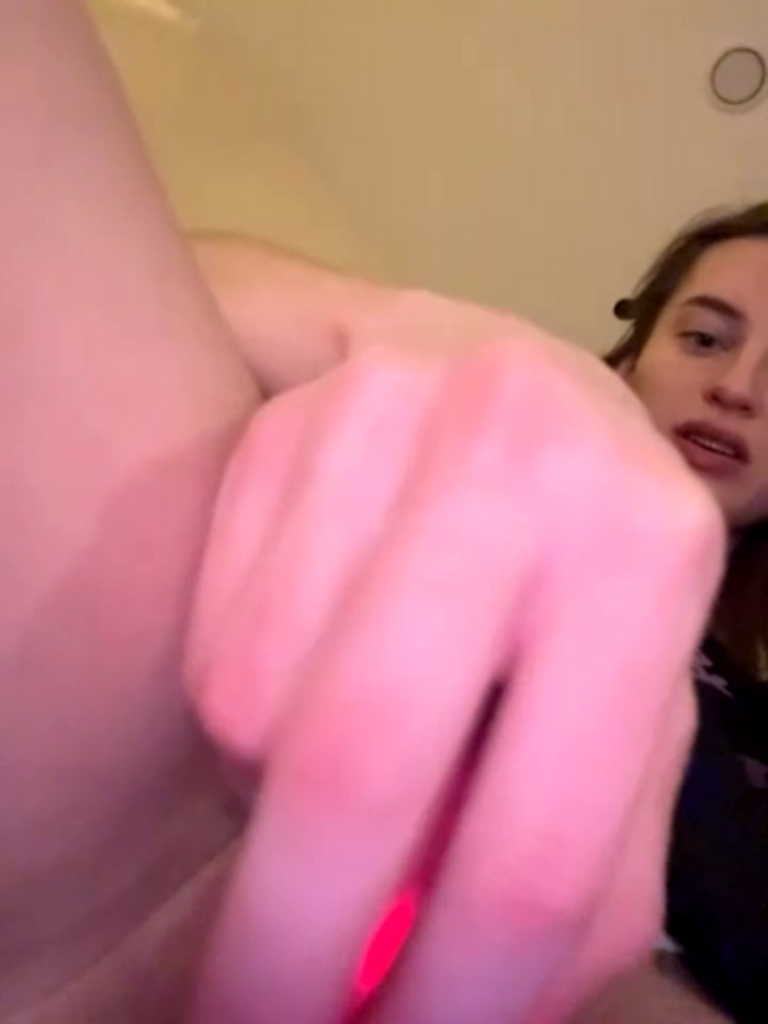 -AngelAri-