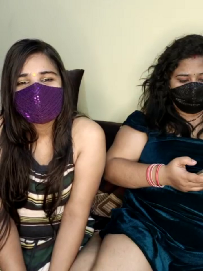 Indian_hotmilfs