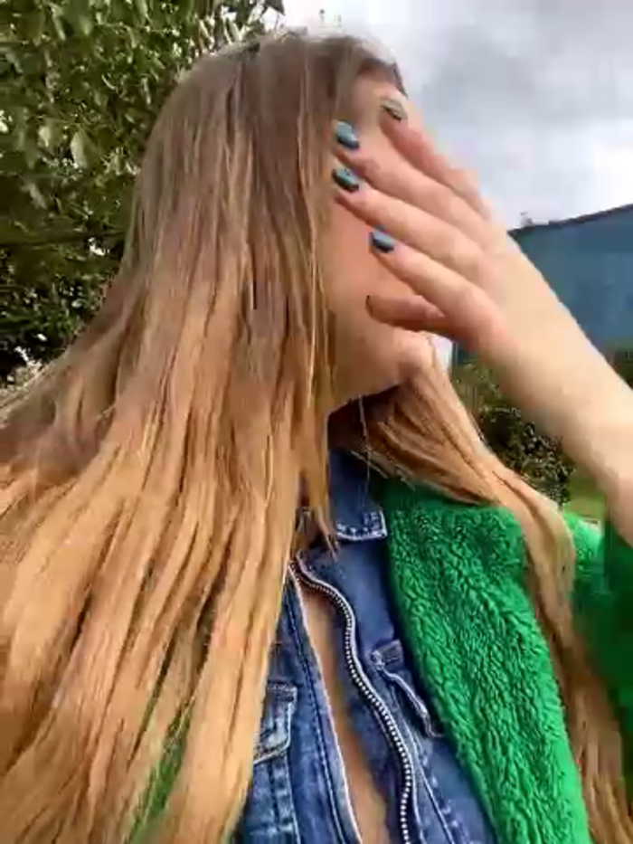 Teya_moon_