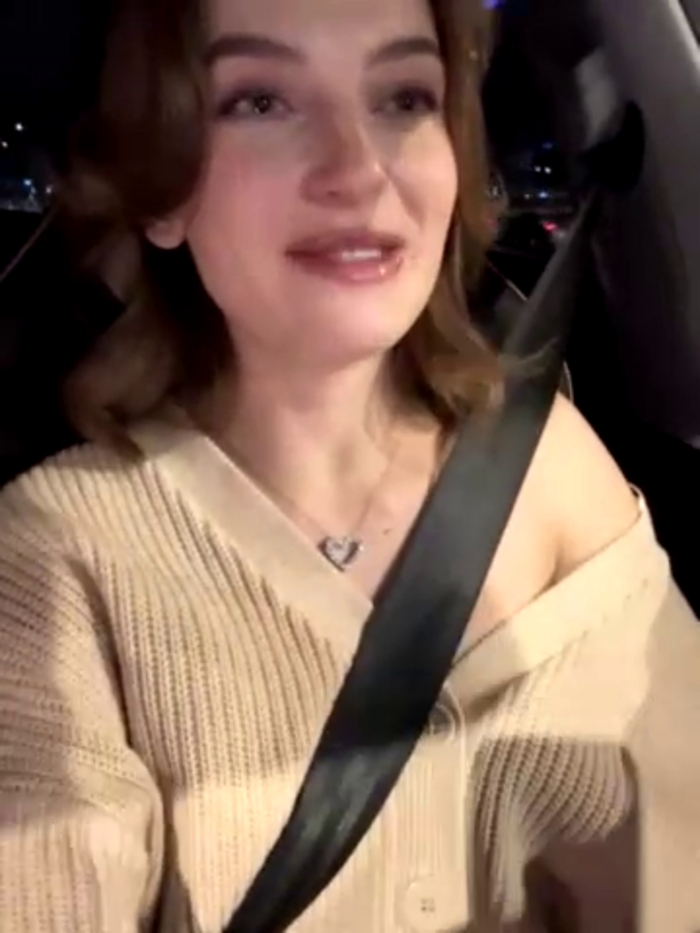 -AngelAri-